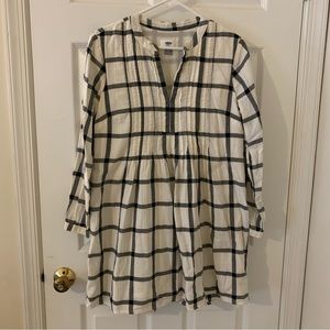 Old Navy White and Black Windowpane Tunic Dress